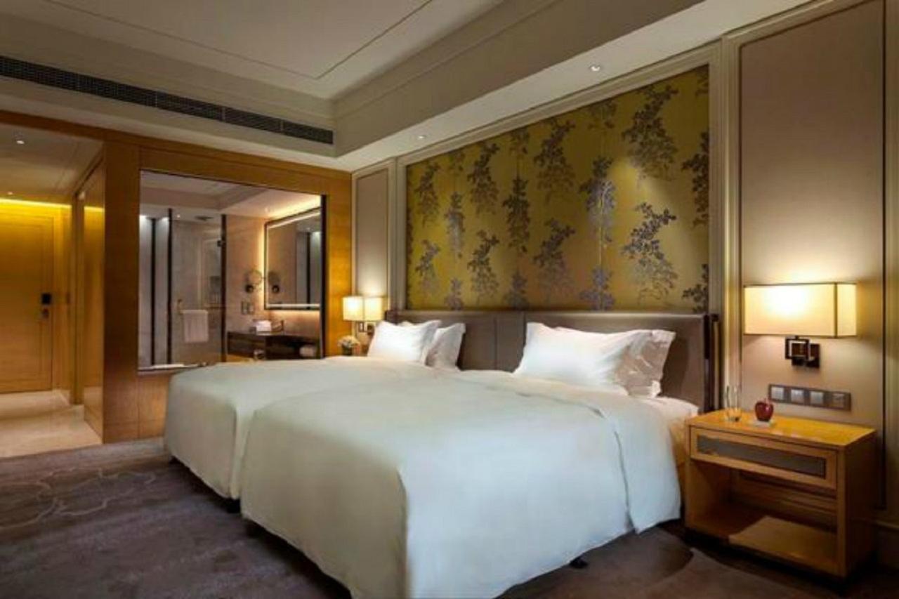 Ming Du Lakeside Hotel Nanning Exterior foto